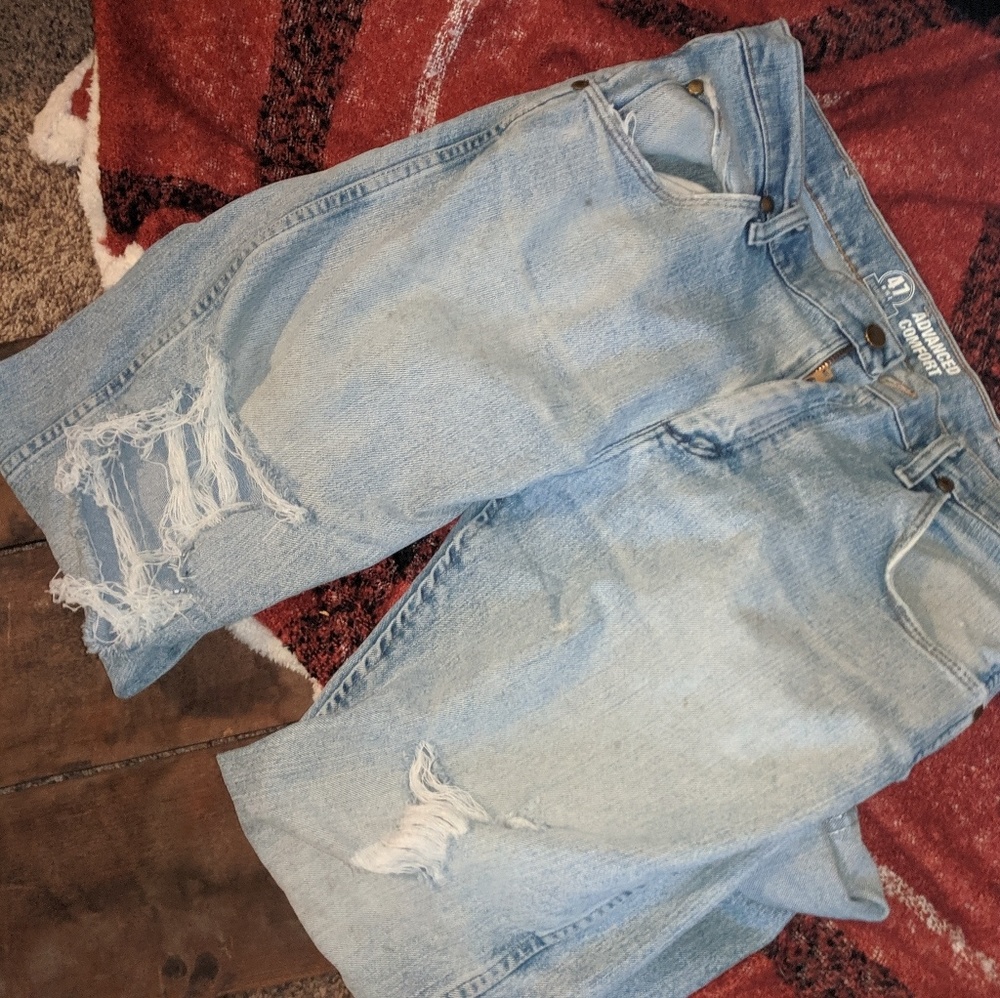 Mom jeans (wranglers)